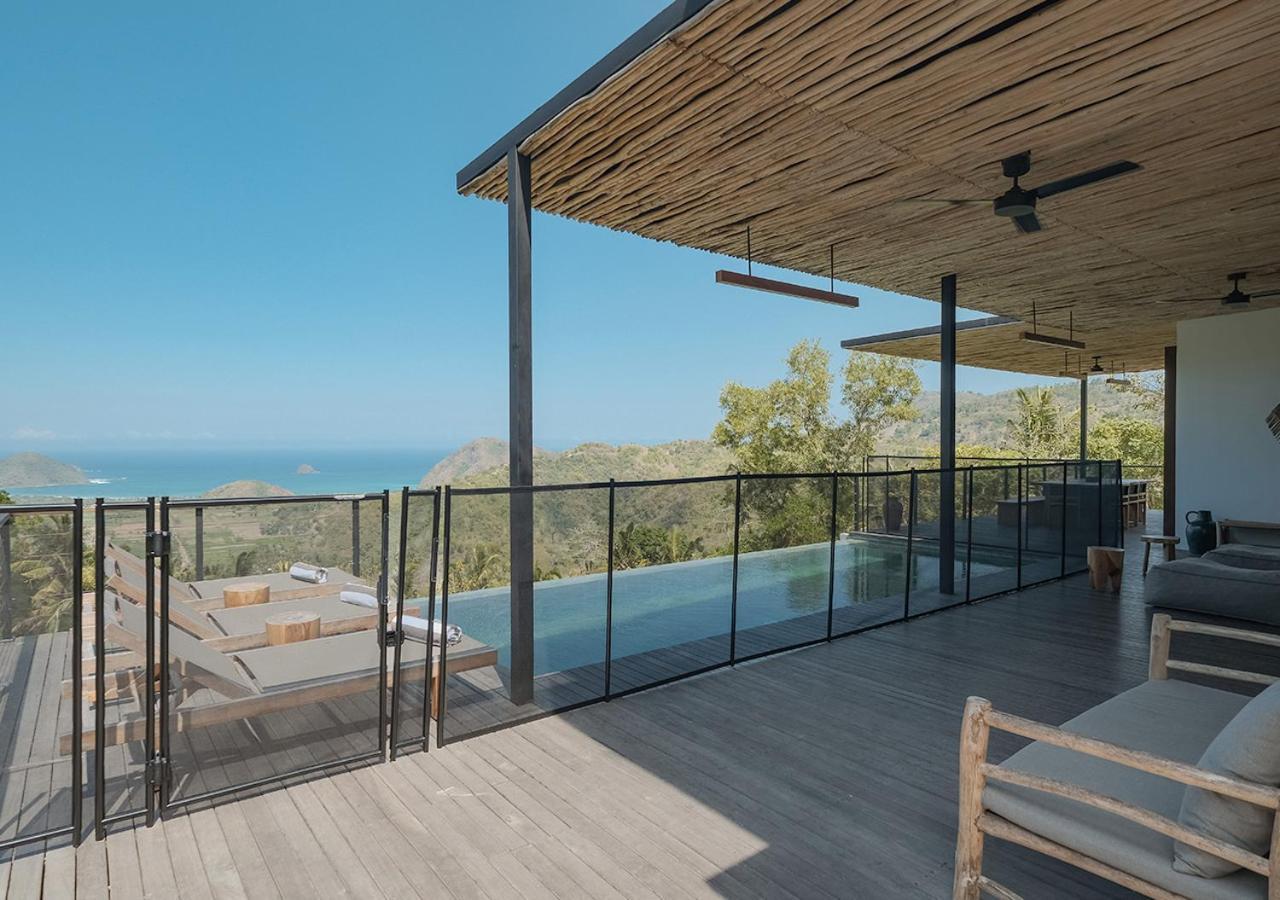 Dunia Lombok - Villas With Ocean View Selong Belanak Exterior foto